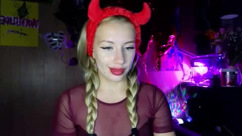 Alice  online show from September 29, 2:22 am