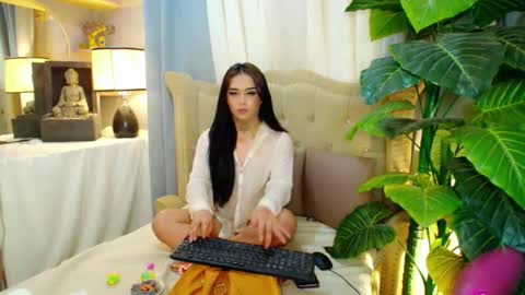 Snapshot of yourasiancockisontop chatting on October 20, 12:41 pm kim online show from October 20, 12:41 pm