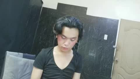 yourhotdodz online show from April 6, 4:46 am