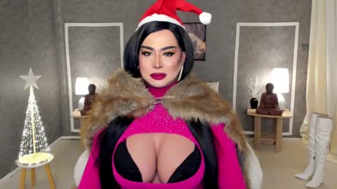 Snapshot of yourmassivecockcummer chatting on December 23, 1:35 pm Carla online show from December 23, 1:35 pm