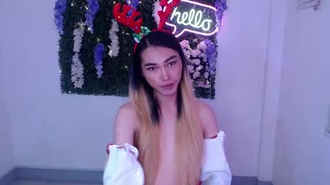    online show from December 22, 11:20 pm