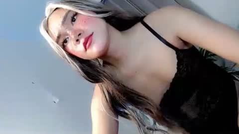 ysabella_love69 online show from October 23, 7:51 pm