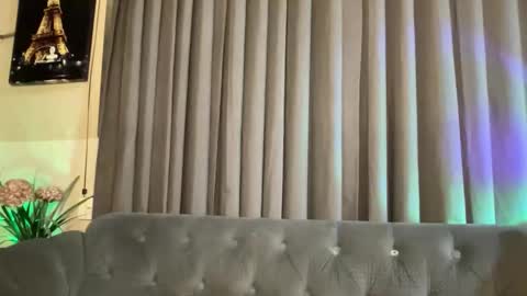 Miss Cali online show from December 20, 6:14 pm