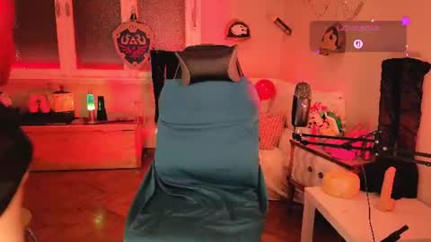 zesty_peach online show from June 29, 4:28 pm