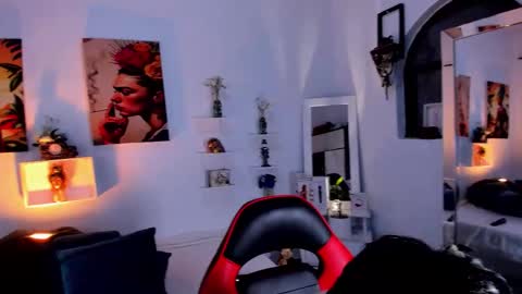 Zury Ramirez online show from December 15, 9:53 pm