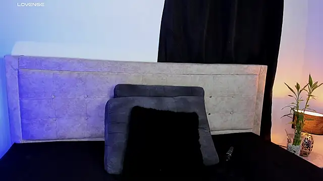 Stormi Canniggia online show from March 28, 8:27 am