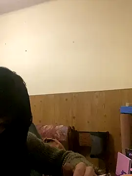 calliemaggotbone online show from January 5, 6:33 pm