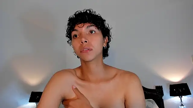 xhenisa  online show from March 13, 1:54 am