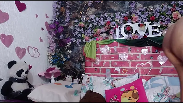 DesireDirtyTS   online show from April 13, 9:02 am