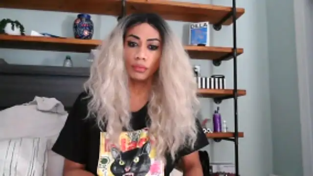CaramelDipper online show from June 19, 11:15 am