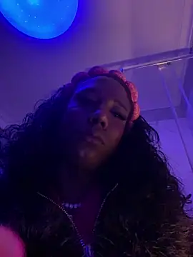 tamarabigass1 online show from December 16, 7:57 am