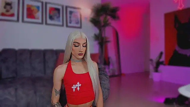 Taylor  foxxx online show from December 3, 5:23 am