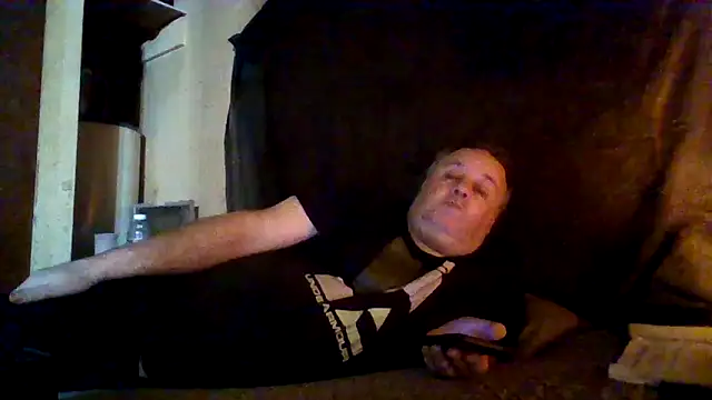 Snapshot of Nightshade7712 chatting on October 31, 11:13 pm Nightshade7712 online show from October 31, 11:13 pm