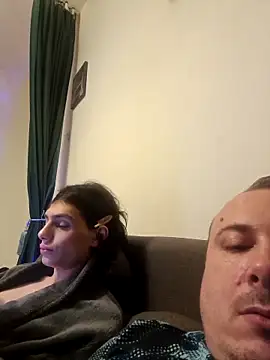 CoupleHot 69 DreamSex online show from March 17, 12:36 am