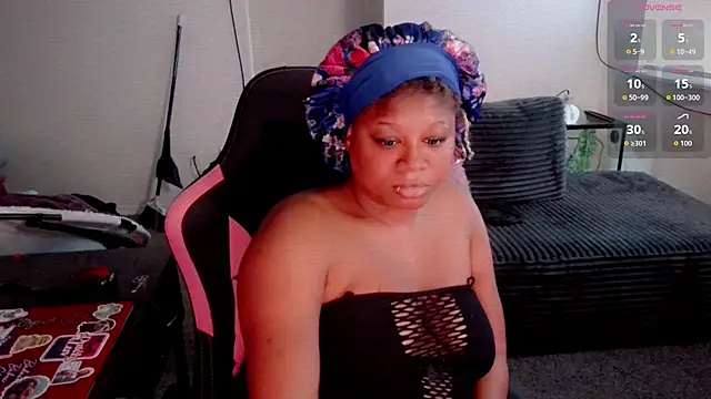 lexilove8 online show from October 29, 11:47 pm