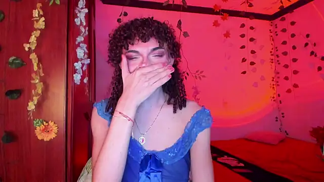 lucianromero online show from March 6, 1:49 pm