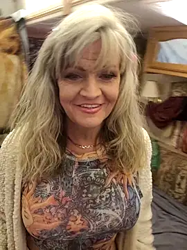 annika lately online show from December 5, 3:55 am