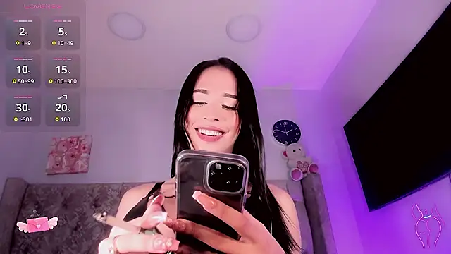 kimMaddiee online show from February 12, 8:37 pm