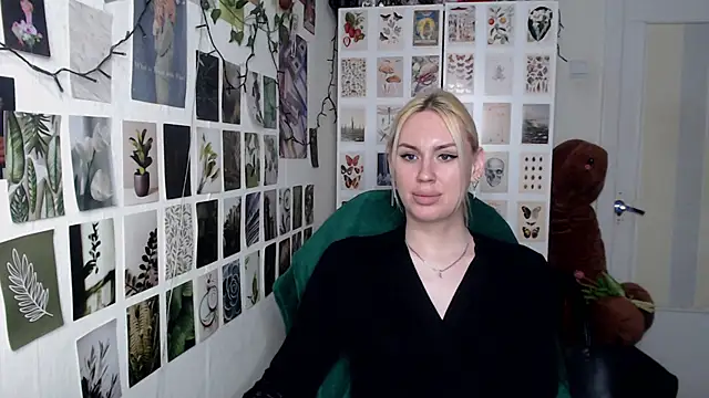 CapriScorpion online show from April 7, 5:14 pm