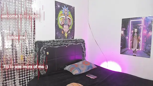 Snapshot of Megan_Miles02 chatting on December 8, 8:06 pm Megan Miles02 online show from December 8, 8:06 pm