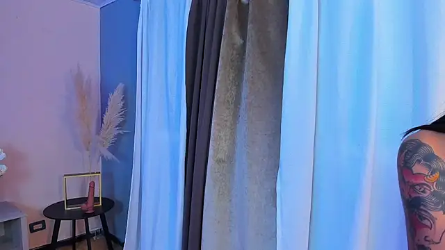 sofiaa grey  online show from November 10, 2:07 pm