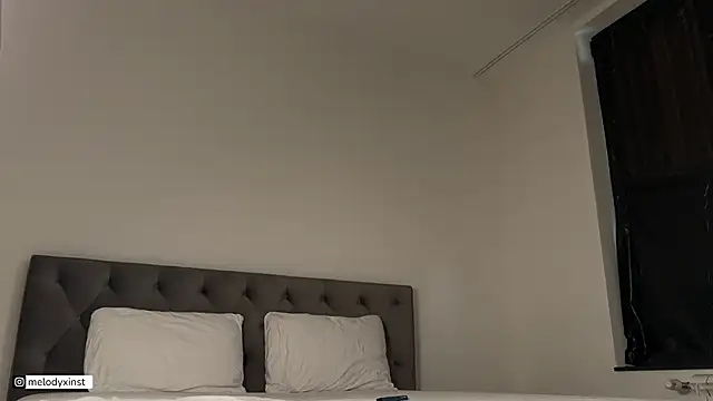 melodyxlove online show from April 13, 6:28 am