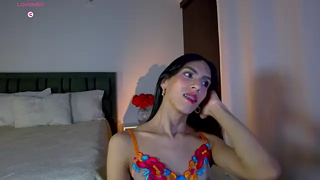 AlanaSofiia online show from June 16, 3:57 pm