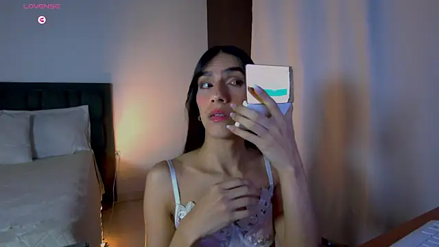 AlanaSofiia online show from June 27, 4:24 pm