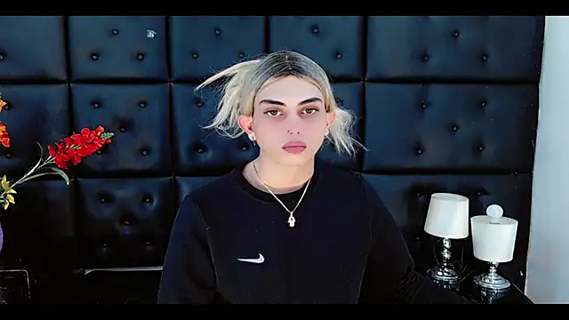 Daniela Pink  online show from February 17, 11:56 pm