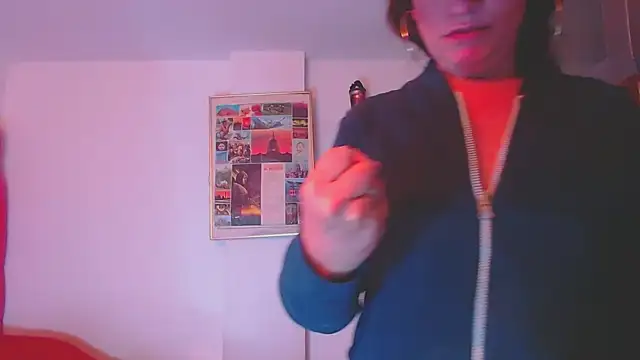 LorenJade online show from November 8, 8:59 am