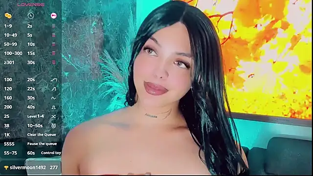 Snapshot of Emmaa_Saenz_ chatting on October 19, 12:47 am Emmaa Saenz online show from October 19, 12:47 am