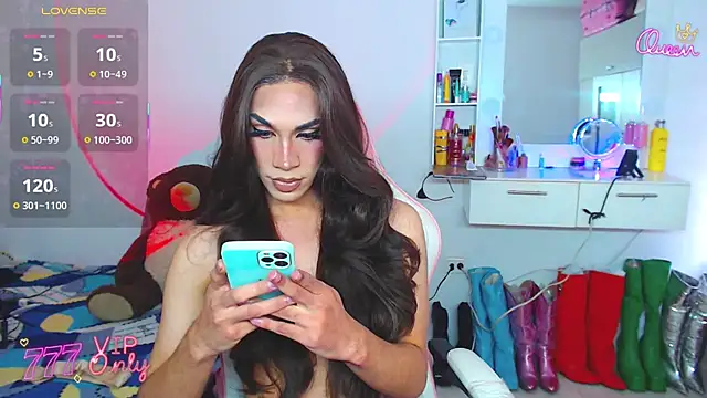 camila hootie online show from April 3, 6:39 pm