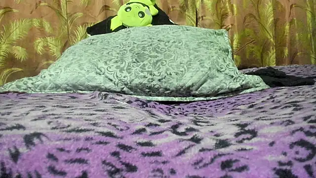 Brenda Smith69 online show from December 4, 2:27 am