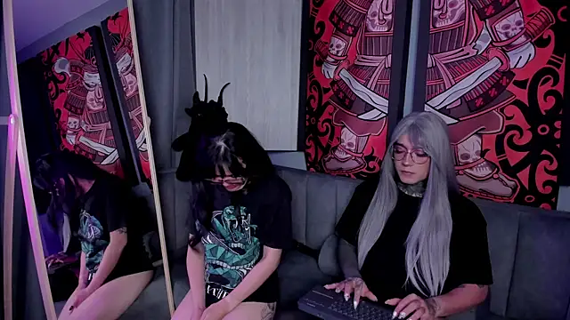 JadeyKhada online show from October 26, 12:28 am