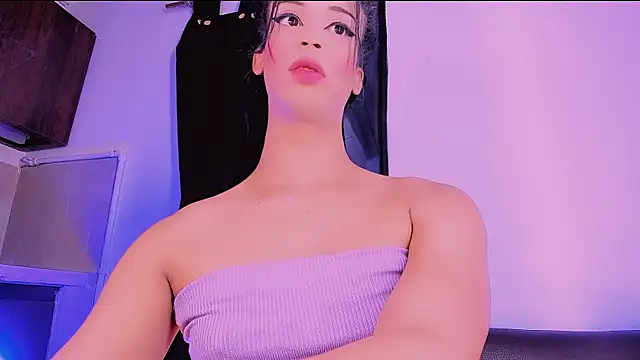 Vianca Chanel online show from October 11, 9:33 am