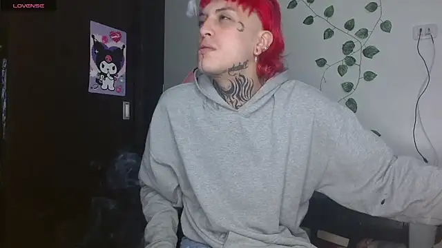 charlotbelucci  online show from March 31, 10:50 am