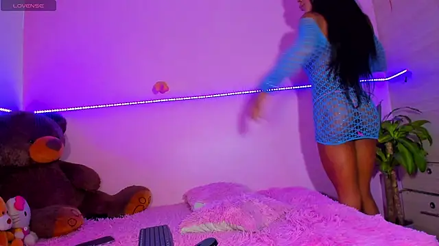 Canndy88htxx online show from October 5, 12:00 am