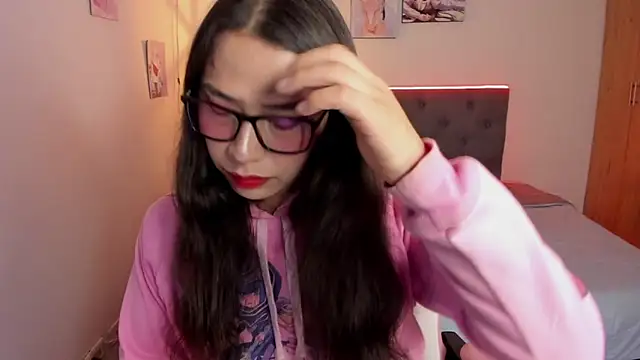 paula kawaiifu  online show from November 18, 2:28 pm