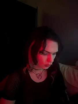 LinnWy69 online show from December 20, 7:25 am