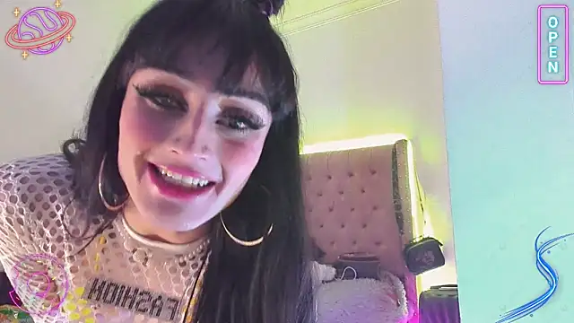 LittleEmmaa online show from January 20, 9:13 am