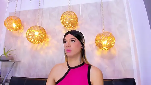 victoria aleia  online show from March 7, 8:25 pm