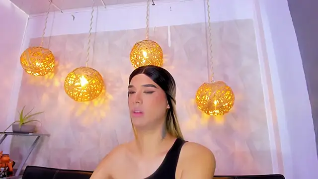 victoria aleia  online show from March 15, 7:47 pm