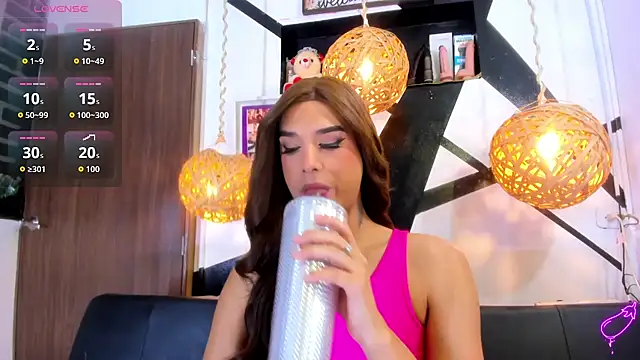 victoria aleia  online show from December 18, 11:10 pm