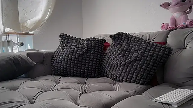 iam valentinadoll online show from April 8, 8:26 am