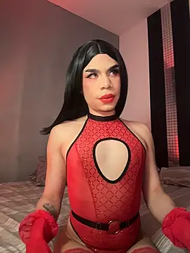 LucyGiraldo online show from June 24, 5:00 pm