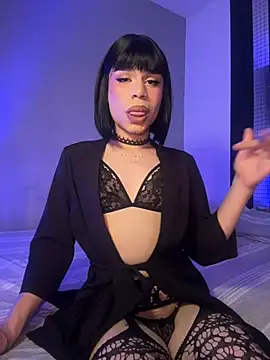 LucyGiraldo online show from July 2, 5:40 pm