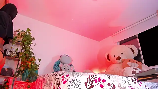 The queen of pleasure online show from February 28, 3:24 am