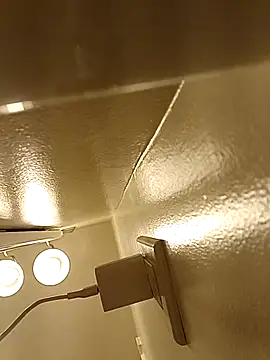 SubTSMoon online show from December 5, 5:45 am