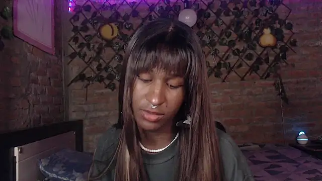 Angell Dustt  online show from February 25, 3:00 am