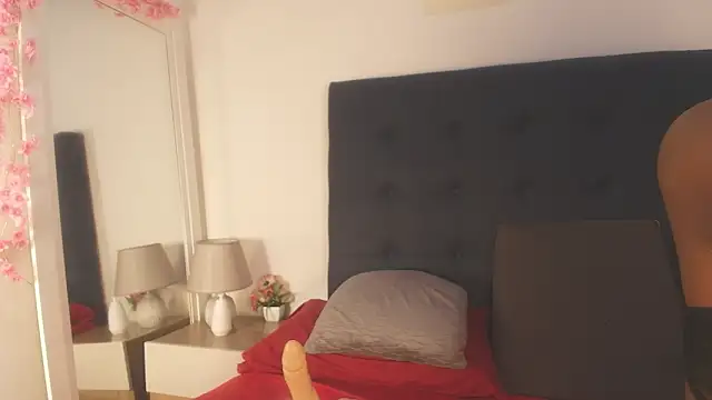 Evelonga 707 online show from March 27, 7:04 pm